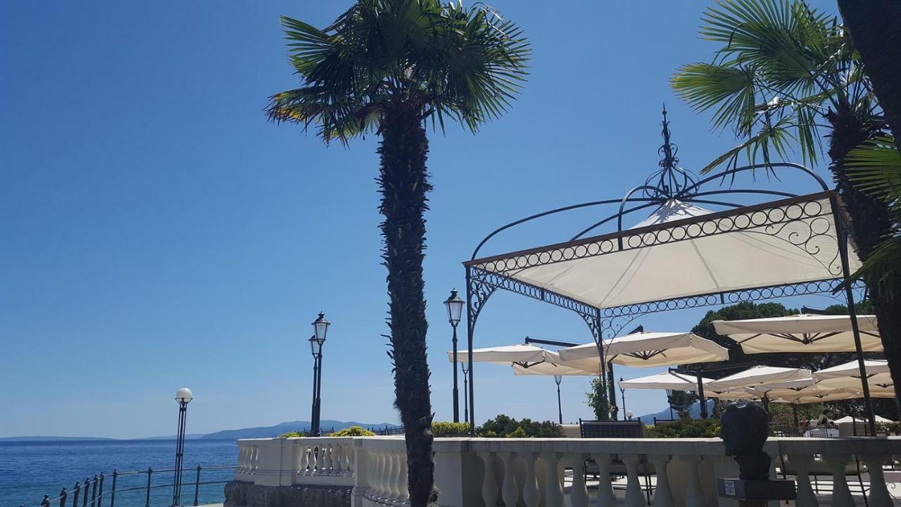 Apartment Secret Garden Opatija Bagian luar foto