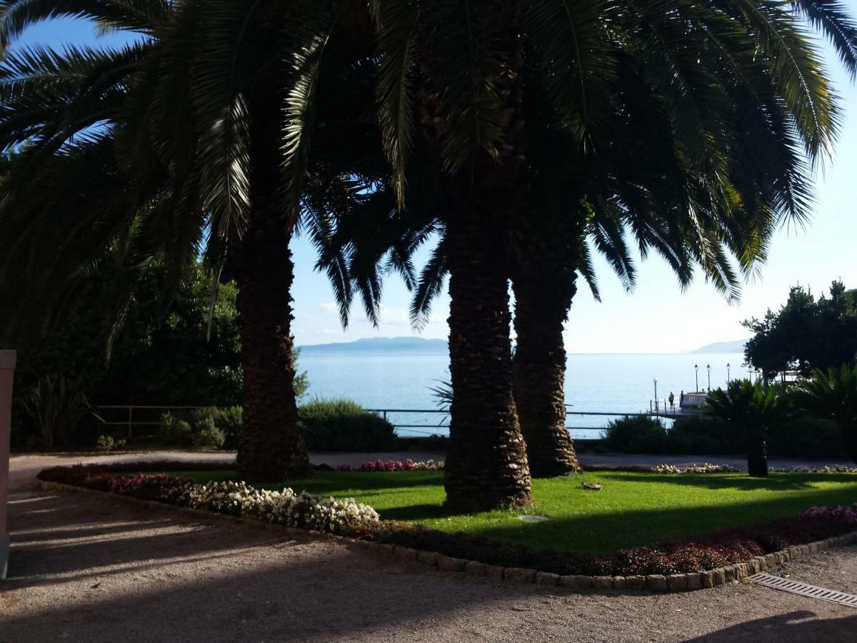 Apartment Secret Garden Opatija Bagian luar foto