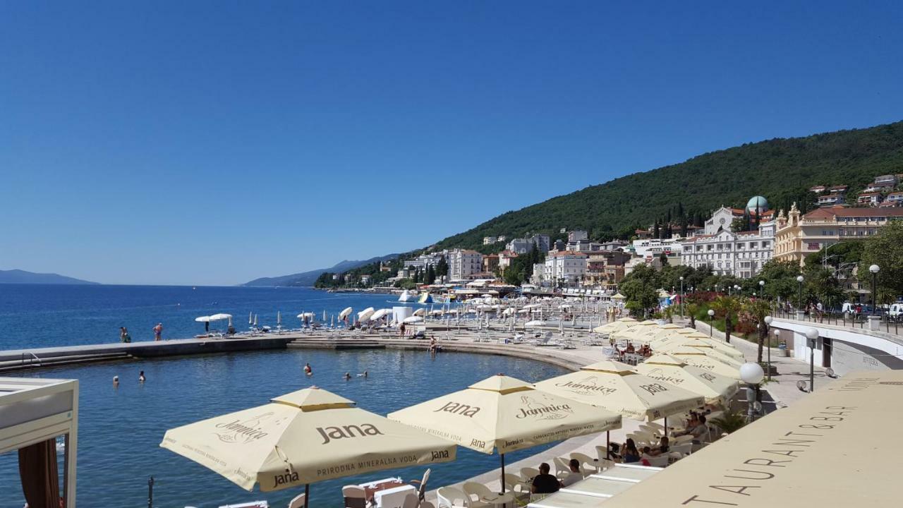 Apartment Secret Garden Opatija Bagian luar foto